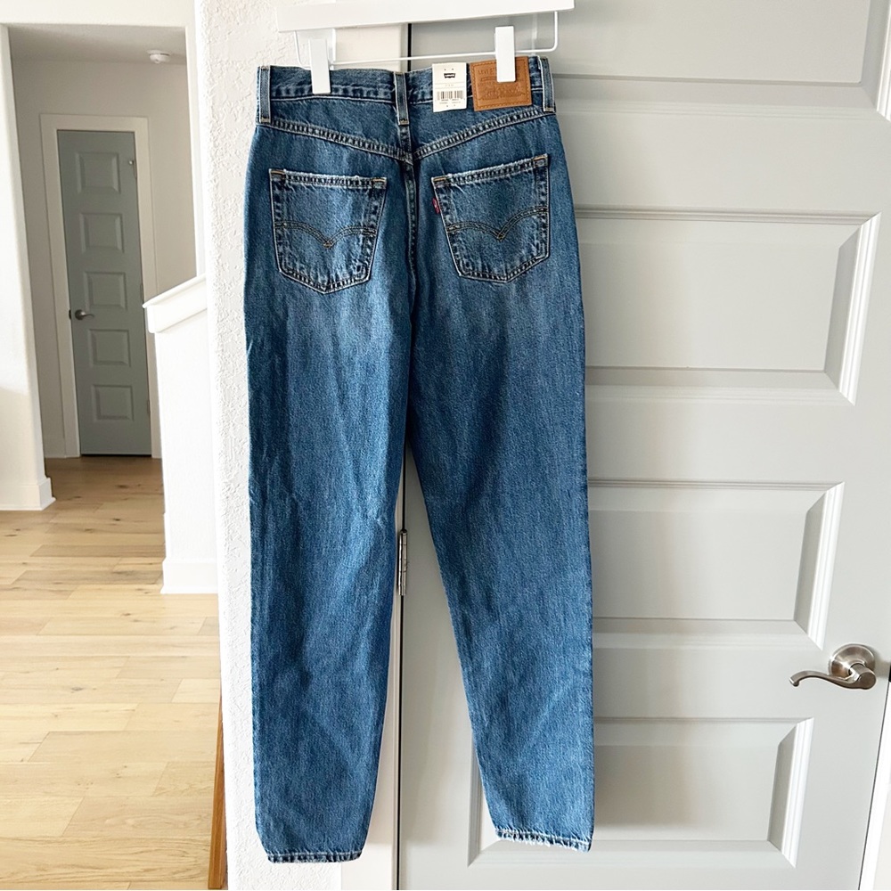 NWT Levi’s 80’s Mom Jeans - Picture 4 of 7